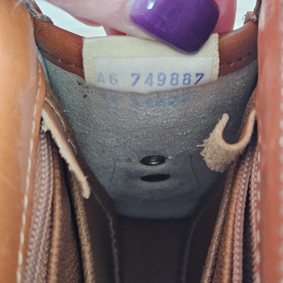 Dooney & Bourke Leather Crossbody Bag EUC - Picture 14 of 16